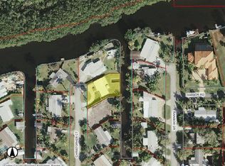 1105 Christopher Ct, Naples, FL 34104