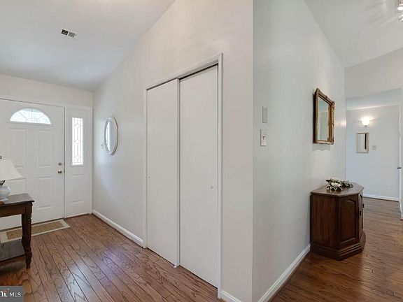 3rd image of 1532 Hiddenbrook Dr
