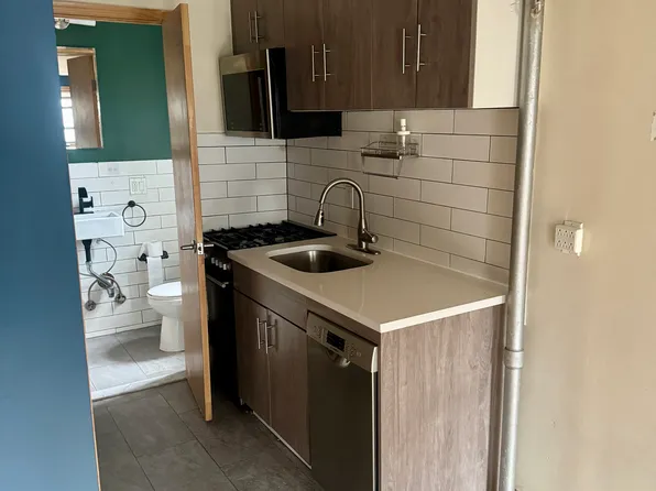 102 Bayard St #9R, New York, NY 10013