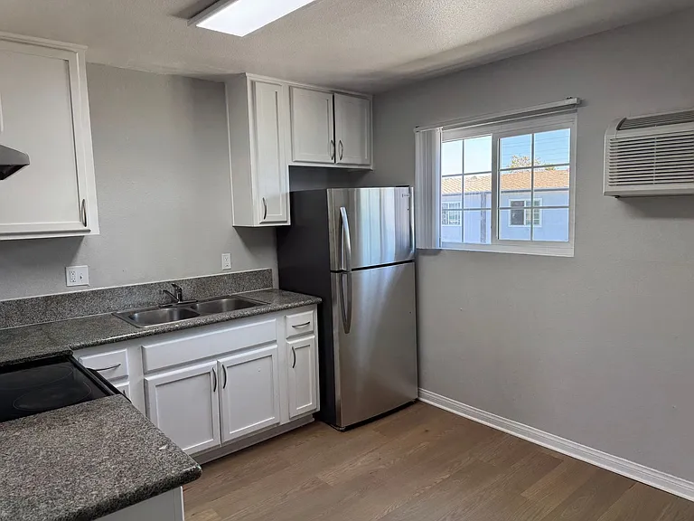 Villa Del Sol Apartments — Photo 114