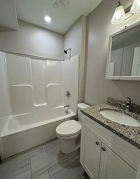 1433 Hancock St #206 — Photo 4