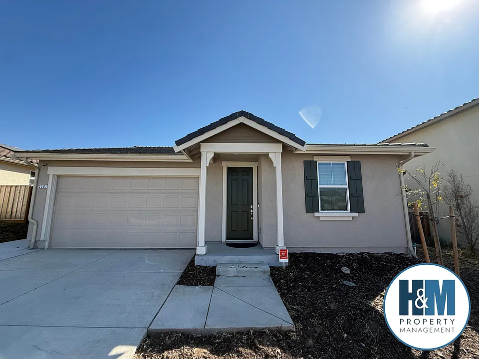 2081 Fuchsia Dr