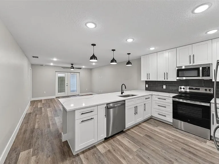 32635 Vista Ave — Photo 5