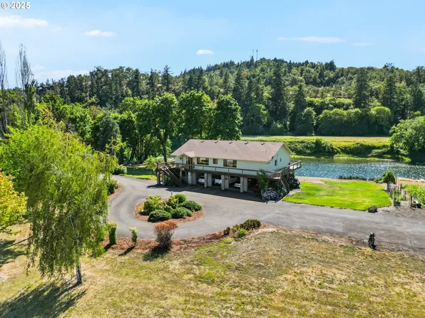 268 Capital Ln, Roseburg, OR 97471