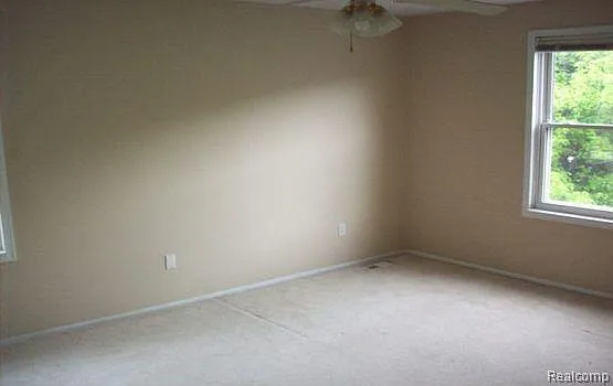 2 bed, 3.0 bath, 1346 sqft, $1,475 — Photo 4