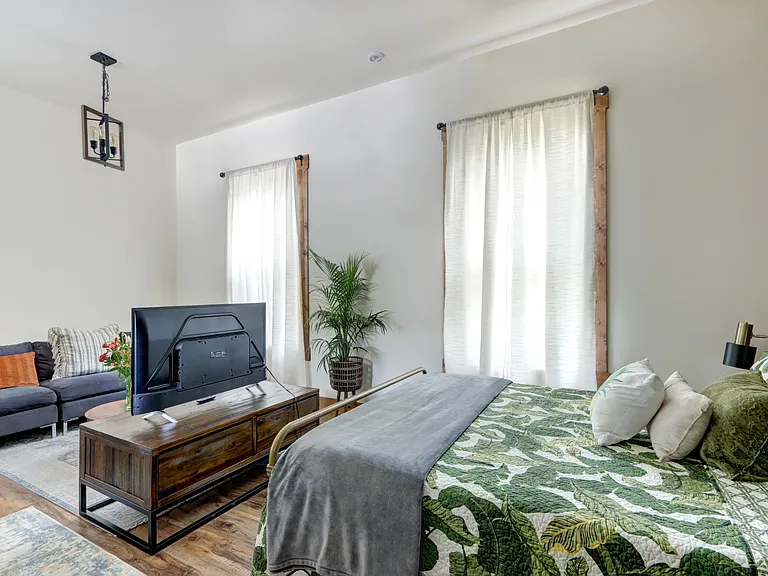 715 E Park Ave #2 — Photo 10