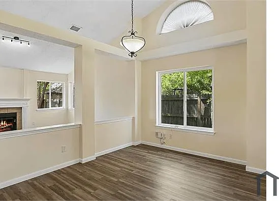 7606 Clairmont Ave — Photo 9