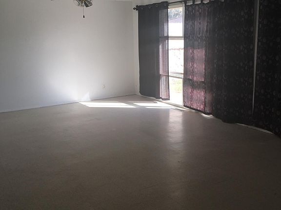 4th image of 5214 Jerry Dr