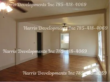 621 S Sycamore St — Photo 4