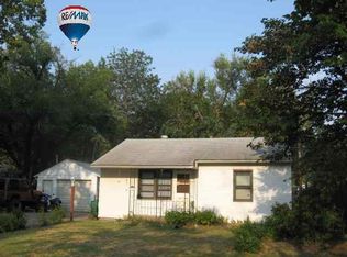 2120 Sloan St, Manhattan, KS 66502