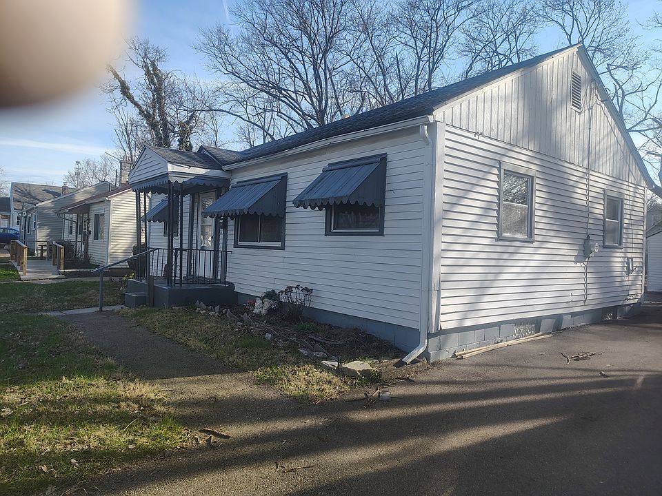 1st image of 1936 Shaftesbury Rd