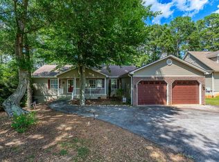 246 Bay Ridge Dr, Townville, SC 29689