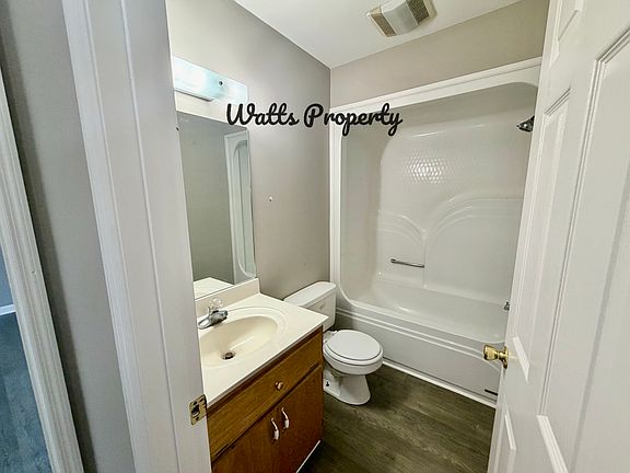 5th image of 1110 W Market St #1110