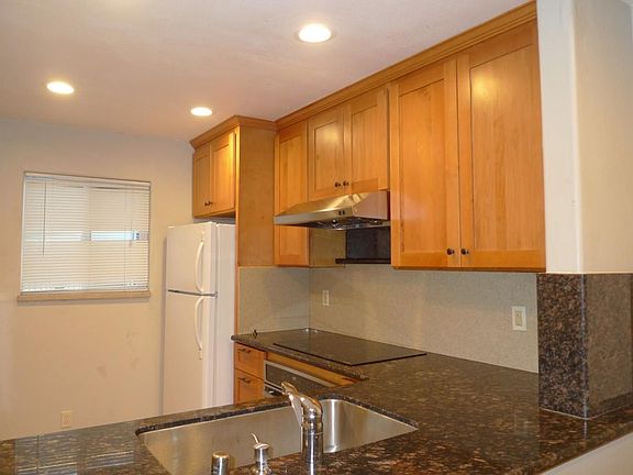 3rd image of 7385 Rainbow Dr #2