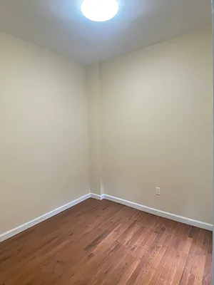 Rented by Compass | media 10