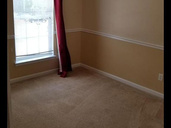 5th image of 3005 Golden Dale Ln