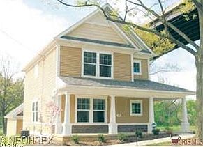 1st image of 106 E Lods St