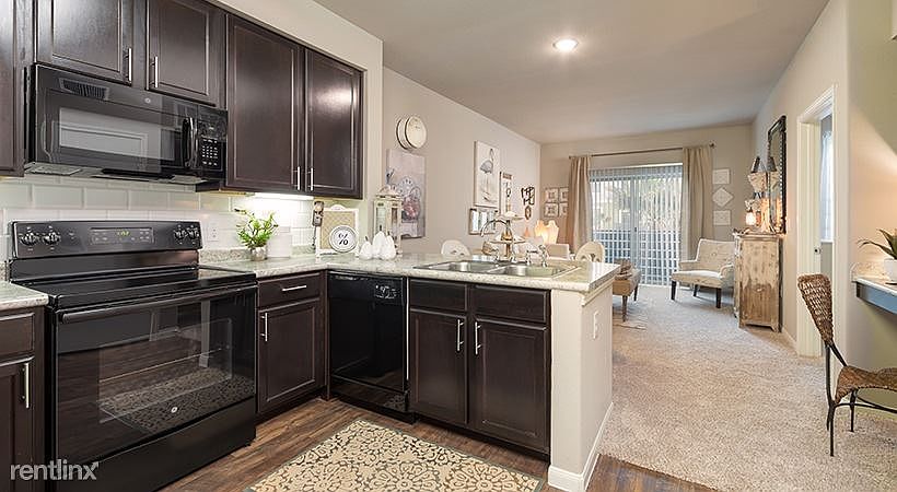 Luxury austin apartment south