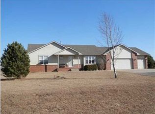 1525 E Sand Pointe Ct, Wichita, KS 67216