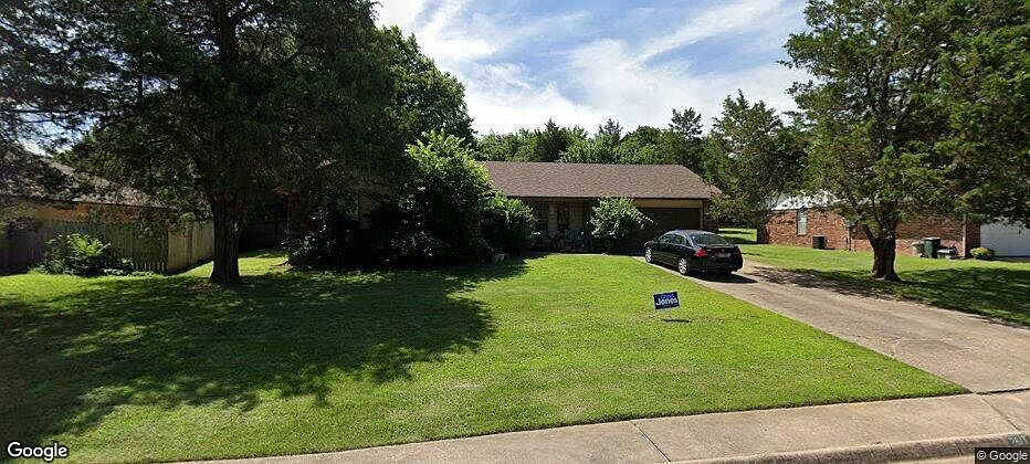 1st image of 2617 E Country Way