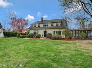 331 Glenburn Rd, Clarks Green, PA 18411