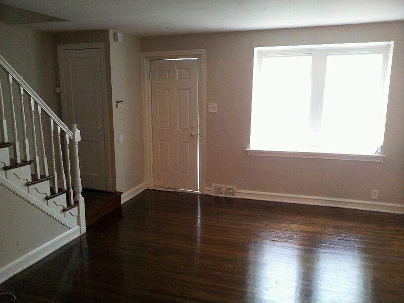 2nd image of 6037 Belden St