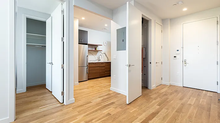 Rented by Nooklyn NYC LLC | media 53