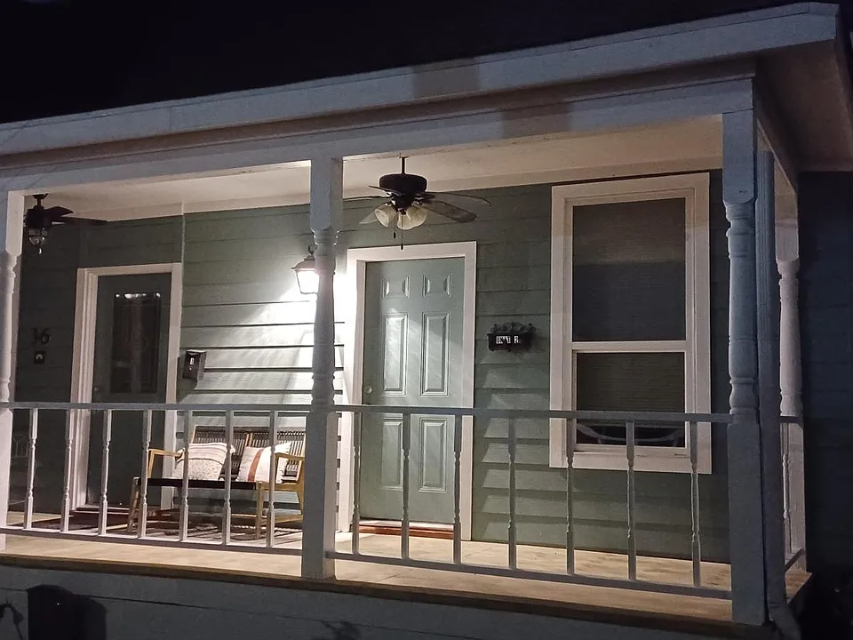 36 N Ennis St #2