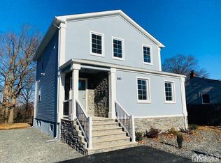 880 Main St #1, Fords, NJ 08863