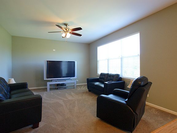 5th image of 2673 Kingfisher Way