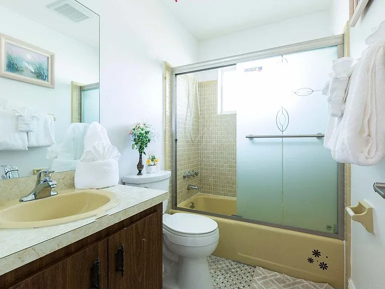343 Balsam St — Photo 26