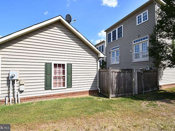 4th image of 16469 Steerage Cir