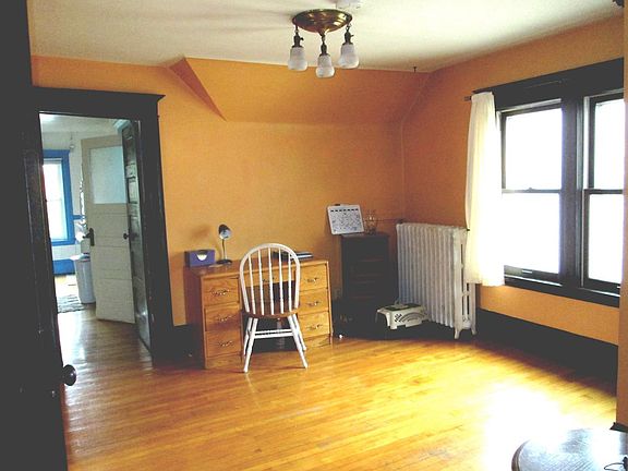 3rd image of 3140 10th Ave S APT 3