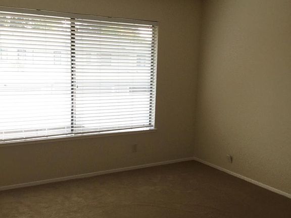 5th image of 1564 Fitchville Ave