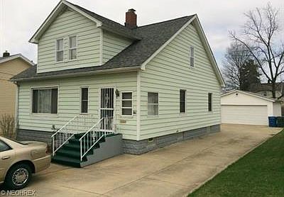 1st image of 179 E Park Ave