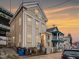 48 Chestnut St, Chelsea, MA 02150