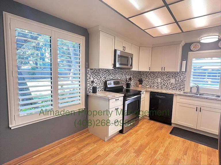 1135 Silver Oak Ct — Photo 6