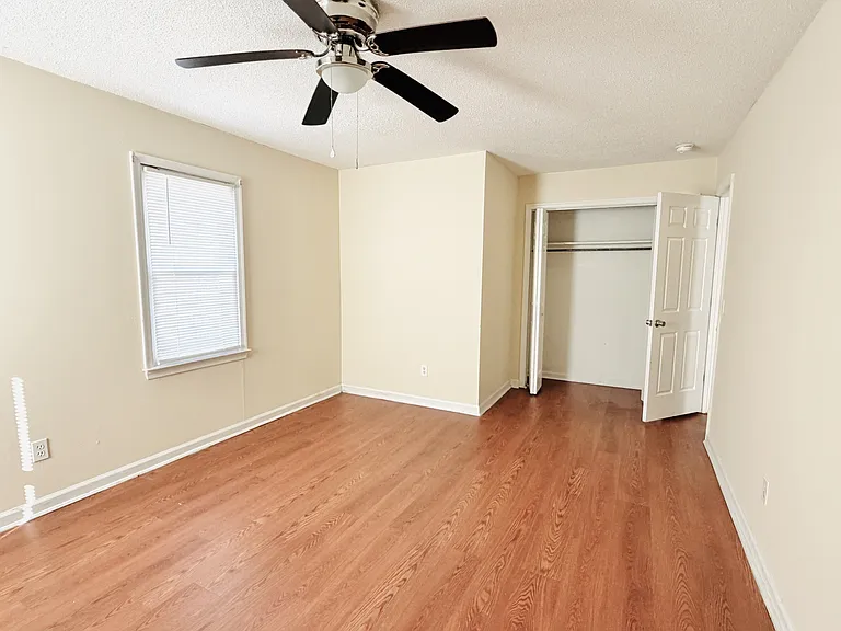 42 N Crossing Ct — Photo 23