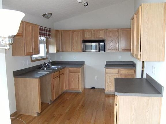 4th image of 1930 Bobtail Ln