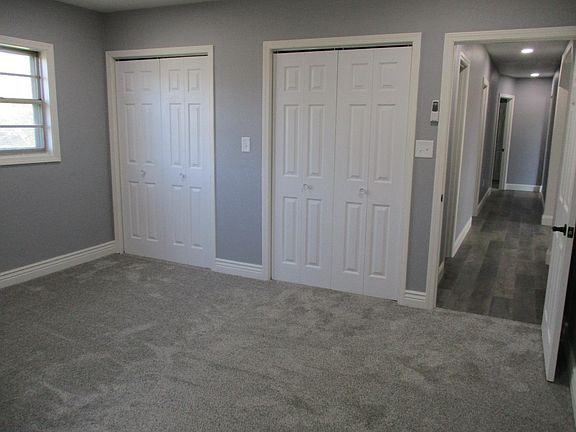3rd image of 1205 N Center St
