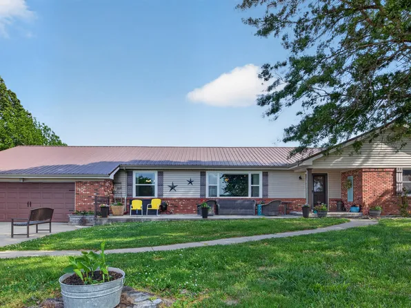 13640 Oak Leaf Ln, Carthage, MO 64836