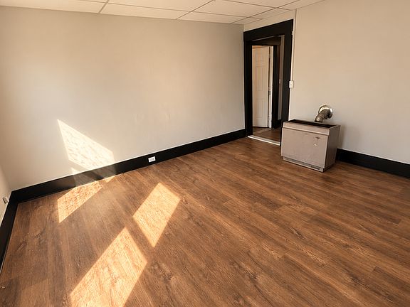 5th image of 242 E High St #248-3