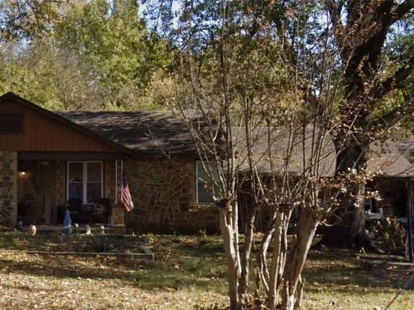 708 N 20th St, Van Buren, AR 72956
