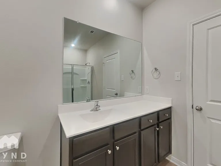 15431 Maple Terrace Dr — Photo 8