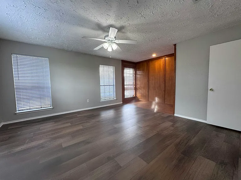 12303 Glenmeadow Dr — Photo 6
