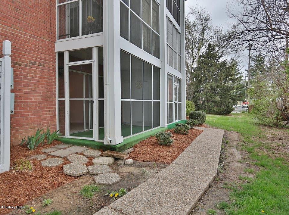 1st image of 204 Donard Park Ave #204