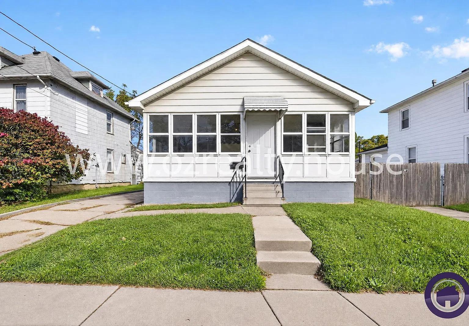 2 bed, 1.5 bath, 754 sqft, $970 — Photo 1