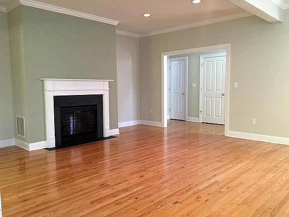 2nd image of 53 Thornbrooke Dr