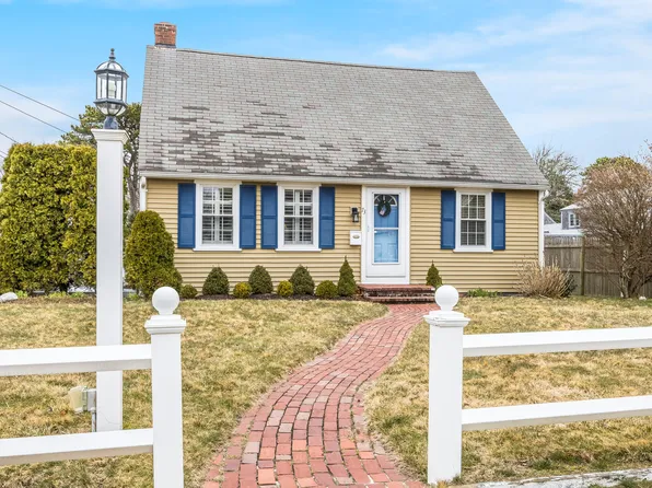 73 Standish Way, West Yarmouth, MA 02673