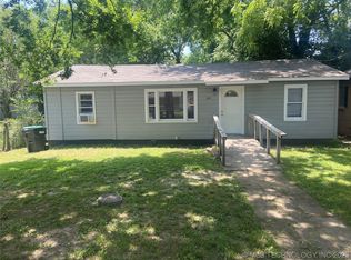 421 York St, Tahlequah, OK 74464